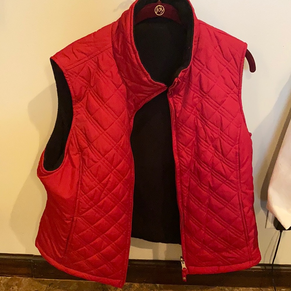 Reversible quilted vest